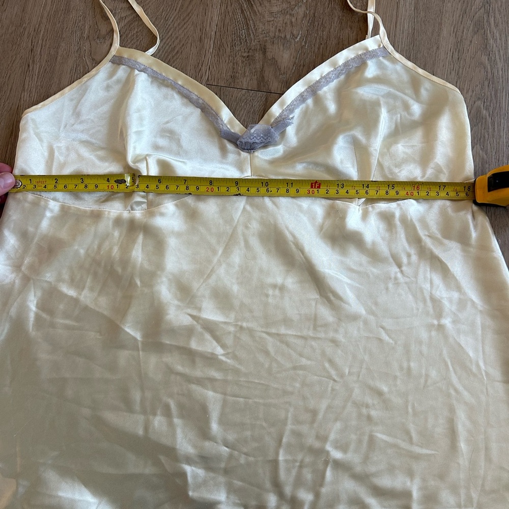 La SENZA Buttery Yellow Satin Camisole Top - Picture 8 of 10